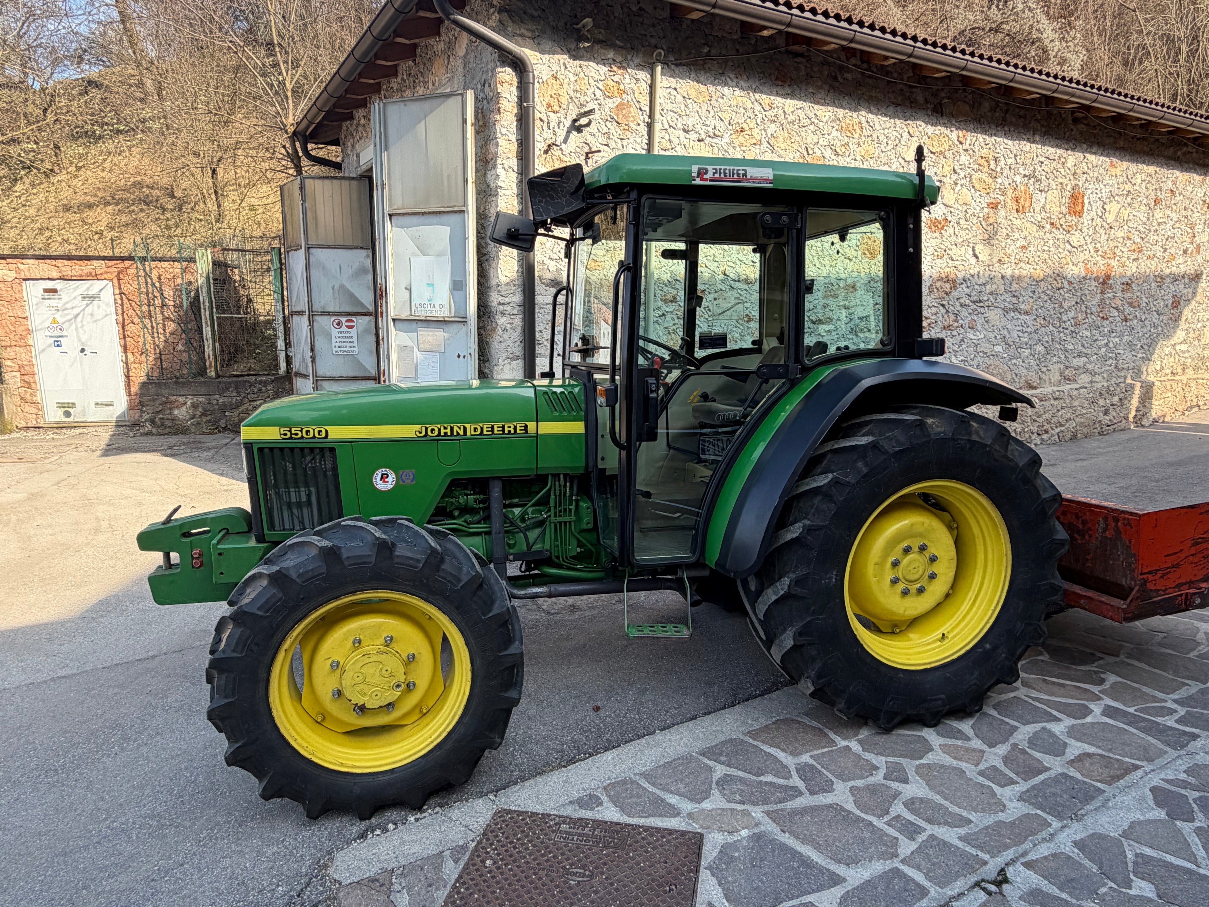 John Deere 5500 DT