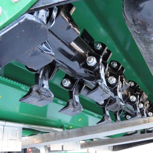 Trinciatrice con spostamento idraulico marca GEO modello EFGCH