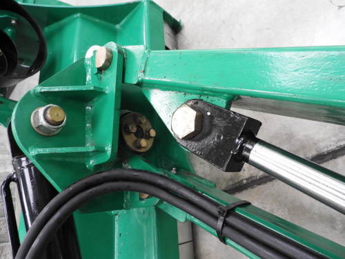 Trinciatrice leggera laterale marca GEO modello AGS 105