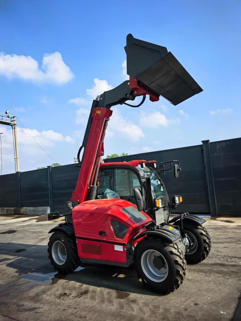 Sollevatore telescopico compatto AgriDolomiti Tech 1240P