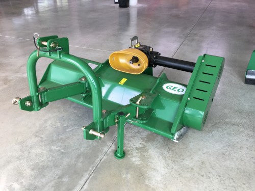 Trinciatrice leggera con terzo punto regolabile marca GEO modello EFM