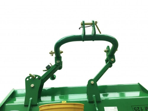 Trinciatrice leggera con terzo punto regolabile marca GEO modello EFM