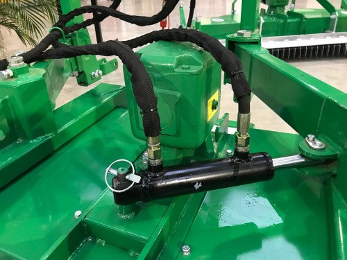 Piatto tosaerba con traslatore idraulico marca GEO modello DM210-3