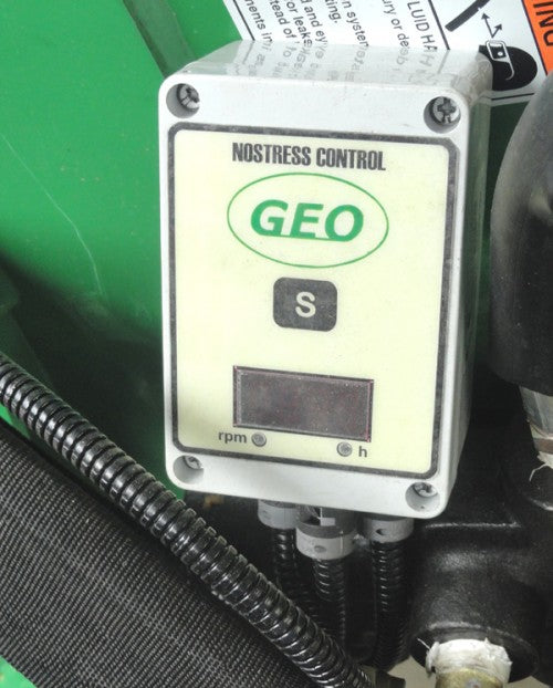 Cippatrice a impianto idraulico indipendente marca GEO modello ECO 17H
